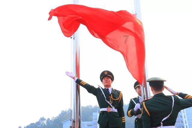 #济宁高新爱琴海#买套餐＆券包送代言人周边