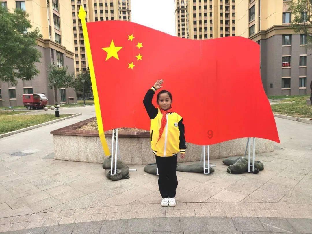 老人横穿篮球场被撞伤，法院这样判！